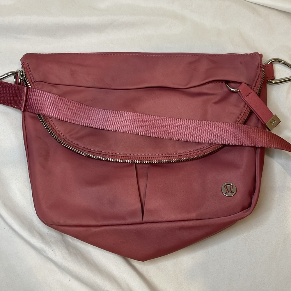 Lululemon Festival Bag 2L